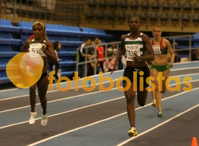 Atletismo em pista coberta